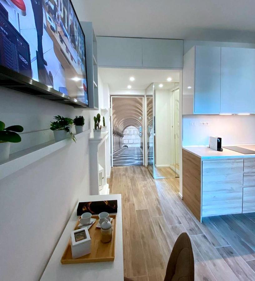 Marghera35 Apartment: stile e comodità in centro Milan Extérieur photo